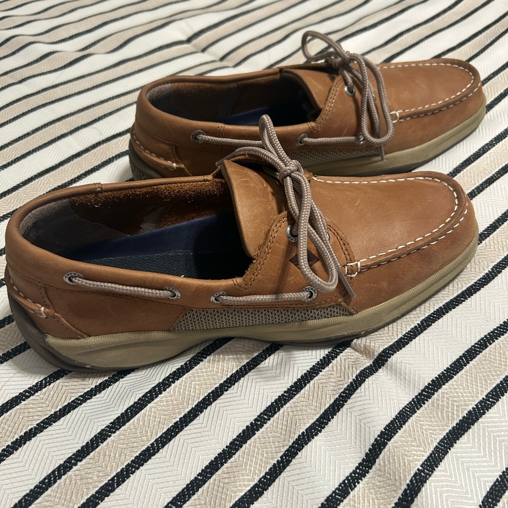 Sperry Men’s Intrepid boat shoes